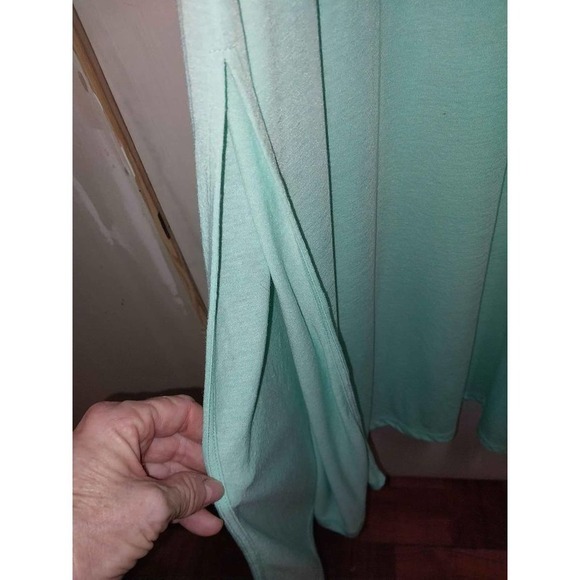 Long mint green dress with slits on both sides by C. Size Medium - Picture 5 of 5